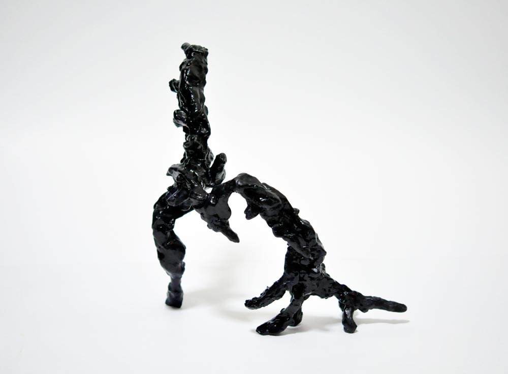 Animal, 2012, Oil and Varnish on Clay, 10.8 x 10.2 x 6.1 in.  /  27.5 x 26 x 15.5 cm [#SS12SC031]